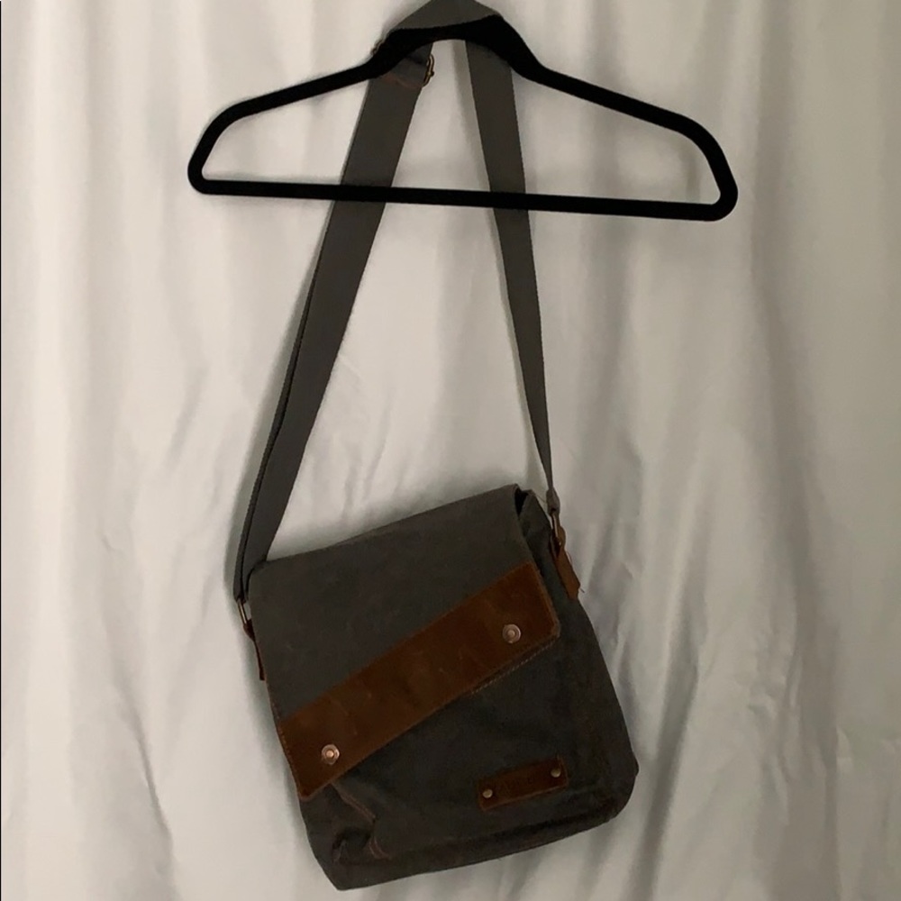 Airbag messenger bag